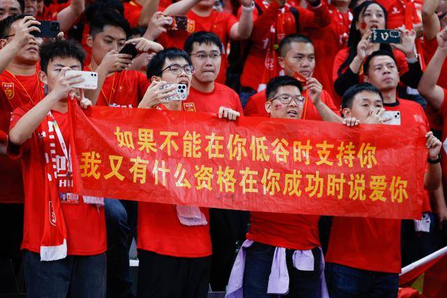 伊万的秘密武器在申花？朱辰杰很可能首发任中卫
