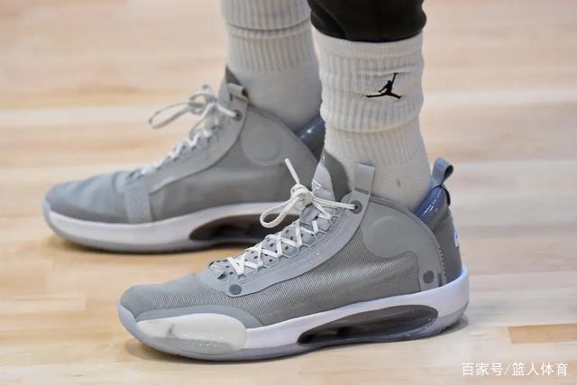 利拉德绝杀字母哥20+14 雄鹿终结火箭5连胜