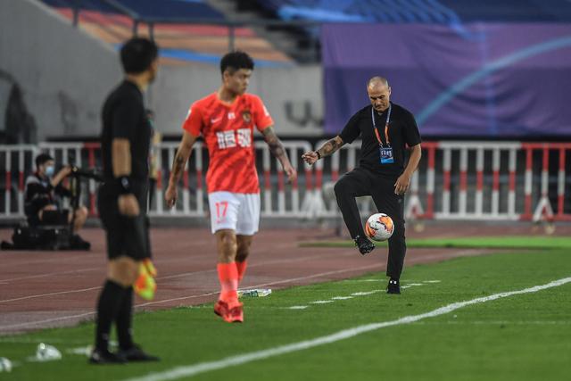 班凯罗绝杀魔术送活塞5连败 绿军豪取8连胜