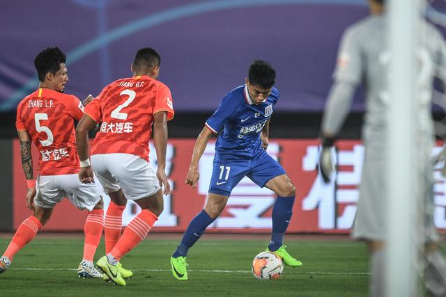 詹姆斯32+14+10浓眉31+9 湖人力克国王三连胜