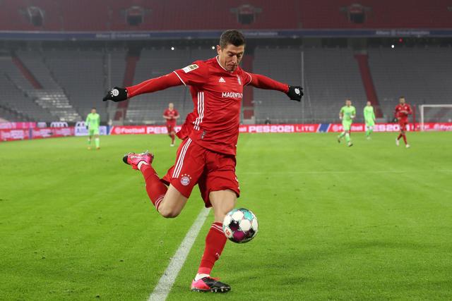 高尔夫球重庆女子公开赛挥杆 首轮彭严萱63杆破纪录领先高尔夫球重庆女子公开赛挥杆 首轮彭严萱63杆破纪录领先